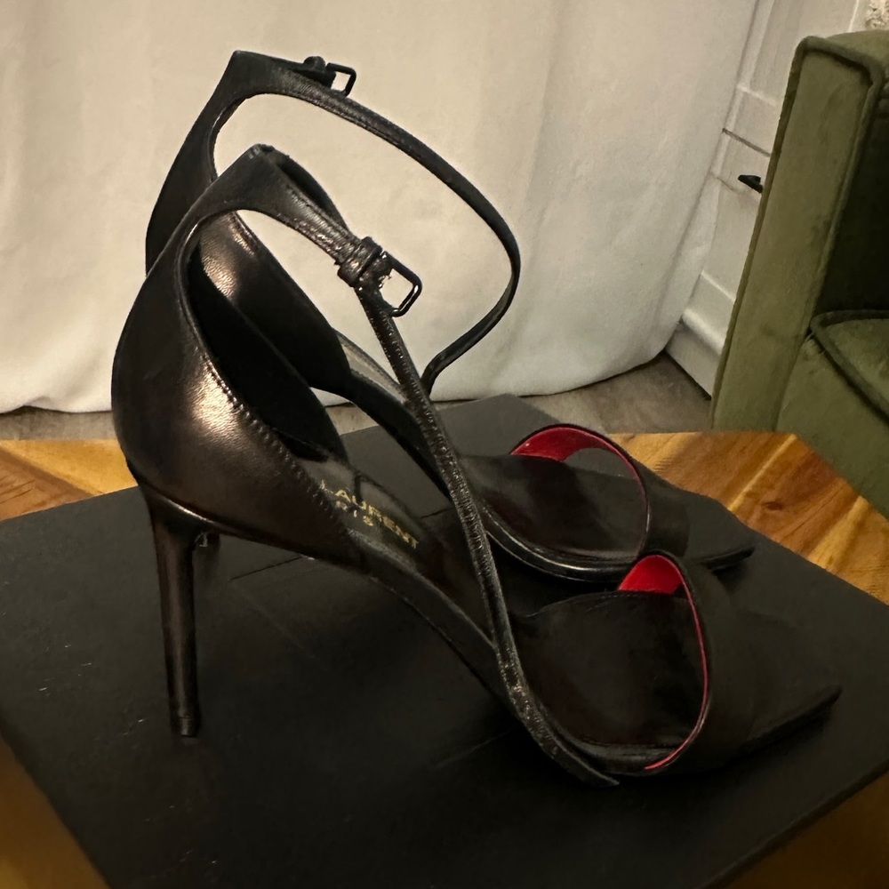Saint Laurent Amber Sandal in Leather 85mm - Picture 4 of 10